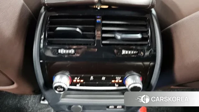 BMW 5 Series (G30) id 3291699 из Кореи 9