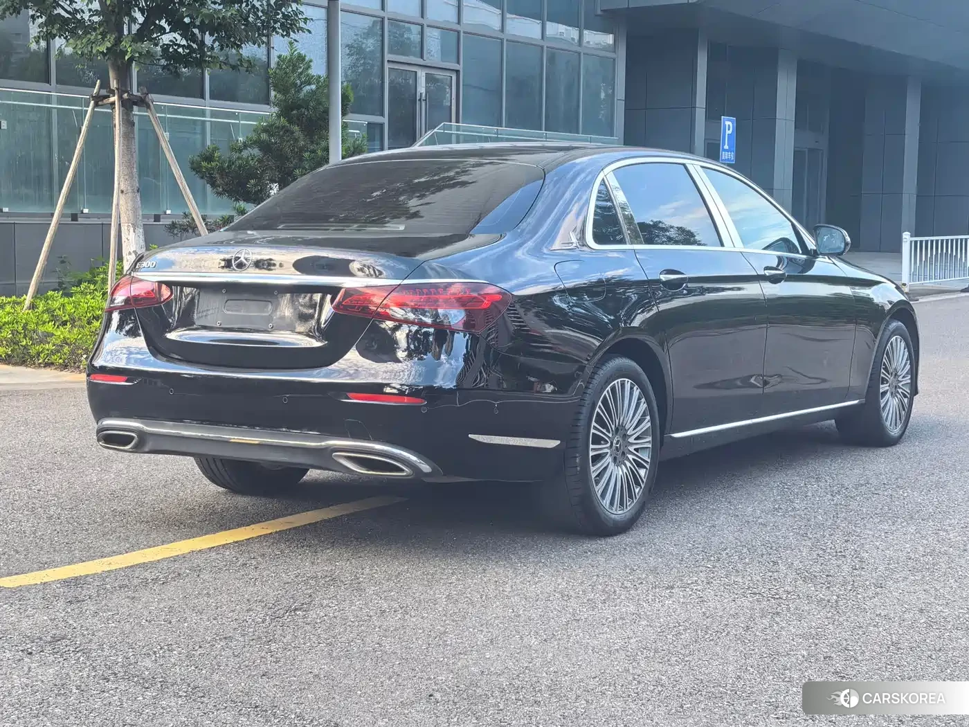 Mercedes-Benz E-Class id 4570605 из Китая 9