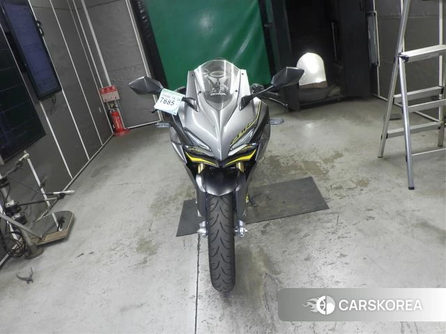 Honda CBR250RR id 4184312 из Японии 9