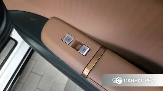 Hyundai Grandeur (GN7) id 3383209 из Кореи 9