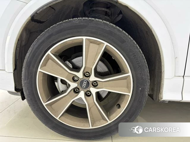 Audi Q2L id 4290737 из Китая 9