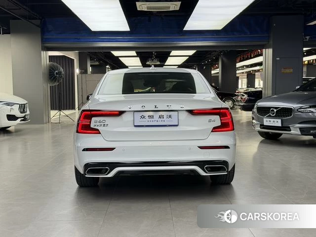 Volvo S60 id 4210812 из Китая 9