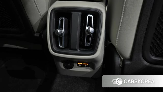 Volvo XC40 id 4337549 из Кореи 9