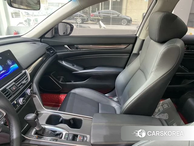 Honda Accord id 4328700 из Китая 9