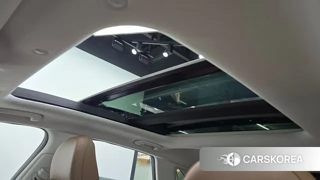 Hyundai Grandeur Hybrid (GN7) id 3079933 из Кореи 9