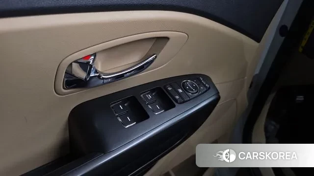 Kia The New Carnival id 3713956 из Кореи 9