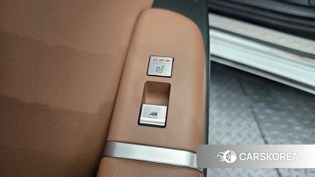 Hyundai Grandeur (GN7) id 4584956 из Кореи 9