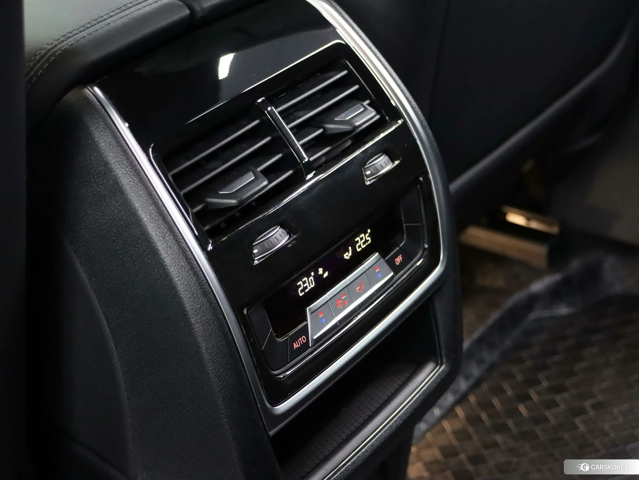 BMW X6 M id 4407168 из Китая 9