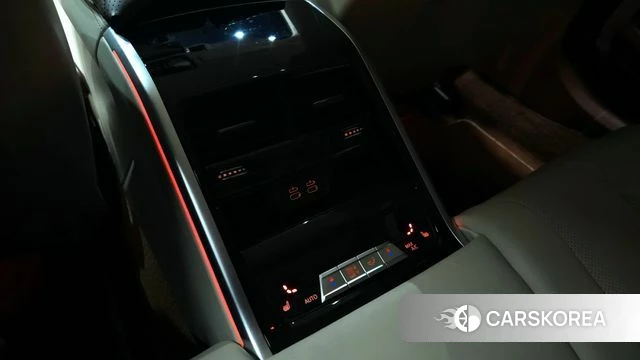 BMW M8 (G15) id 3819001 из Кореи 9