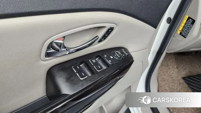 Kia The New Carnival id 3297436 из Кореи 9