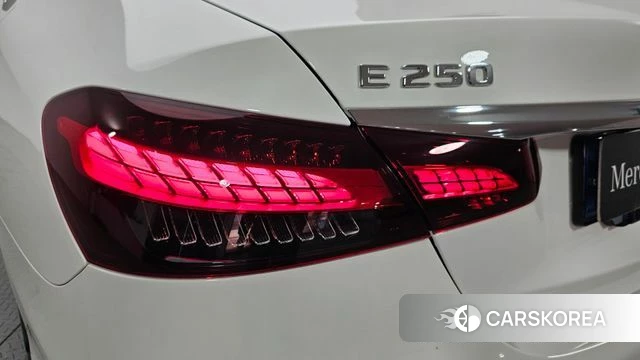 Mercedes-Benz E-Class W213 id 3817923 из Кореи 9