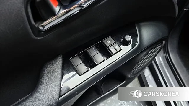 Toyota Prius Prime id 3335435 из Кореи 9