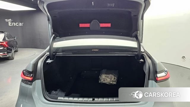 BMW 7 Series (G70) id 3891150 из Кореи 9