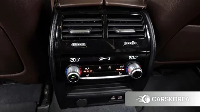 BMW 5 Series (G30) id 3690853 из Кореи 9