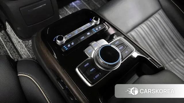 Genesis G90 id 3754240 из Кореи 9