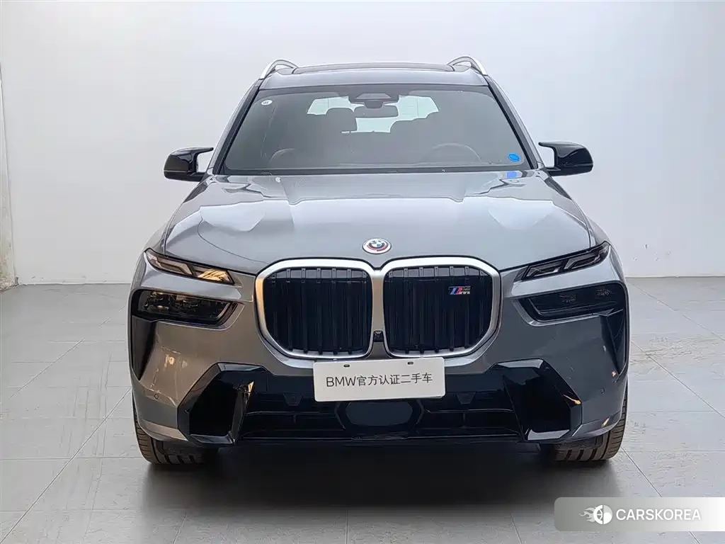 BMW X7 M60i id 4548235 из Китая 9