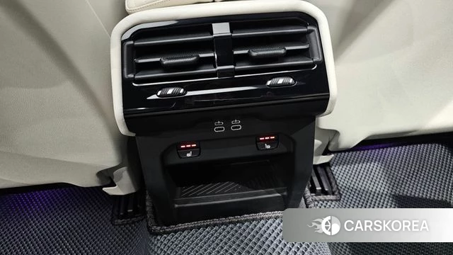 BMW 5 Series (G60) id 3882970 из Кореи 9