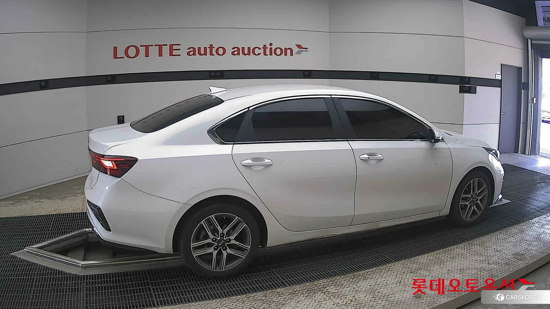 Kia K3 id 4289432 из Кореи 9