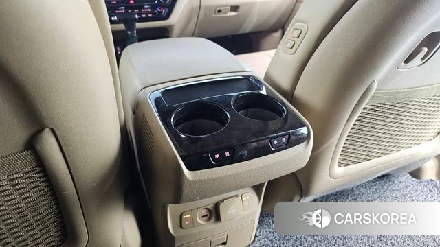 Kia The New Carnival id 3873624 из Кореи 9