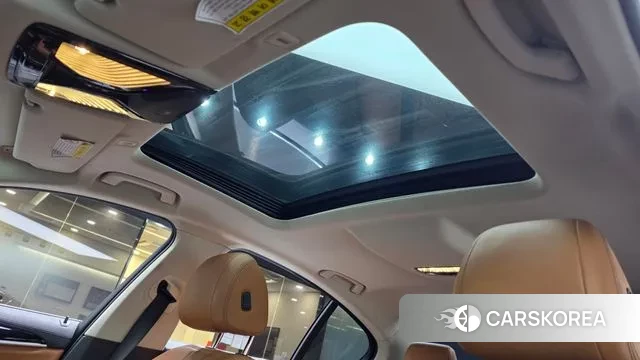 BMW 5 Series (G30) id 3583564 из Кореи 9