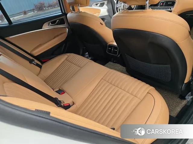 Genesis The New G70 id 3759746 из Кореи 9