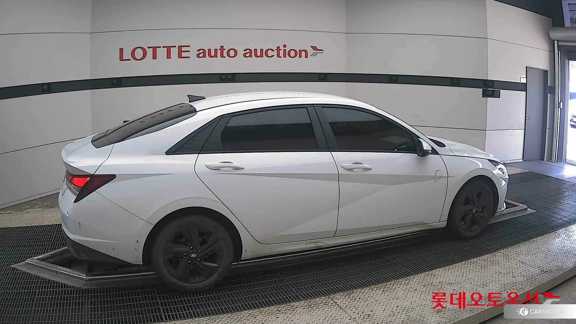Hyundai Avante Hybrid id 4679332 из Кореи 9