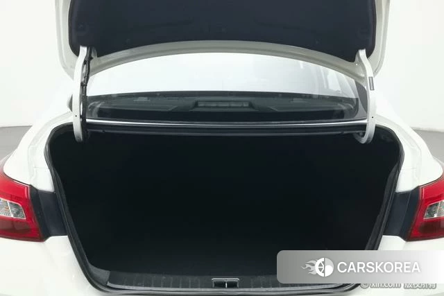 Nissan Xuan Yi id 4210506 из Китая 9