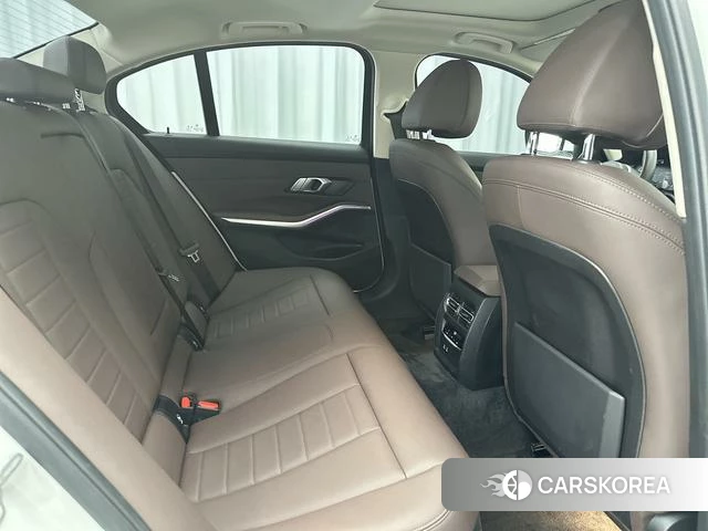 BMW 3 series id 4256857 из Китая 9