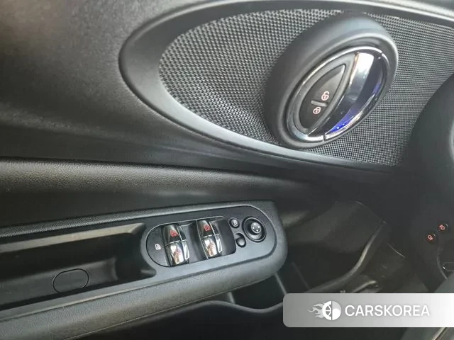 Mini Cooper Clubman id 3489839 из Кореи 9