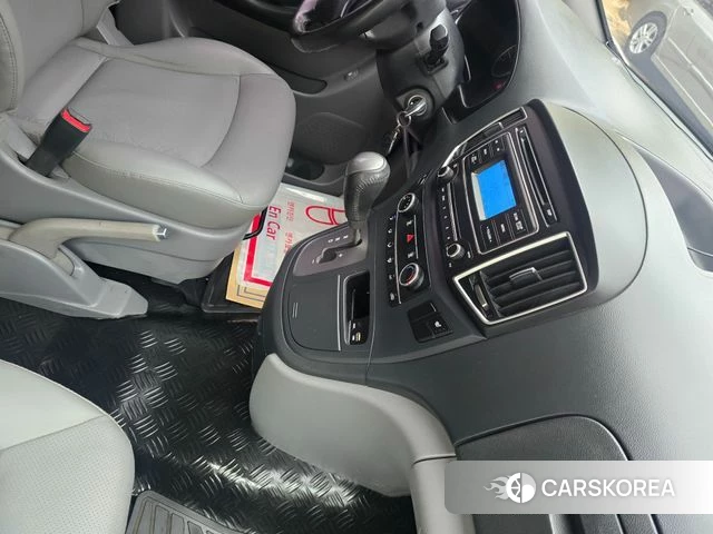 Hyundai The New Grand Starex id 4384510 из Кореи 9