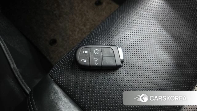 Jeep Grand Cherokee id 4717950 из Кореи 9