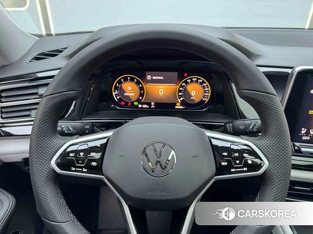 Volkswagen Tourang id 4334856 из Китая 9