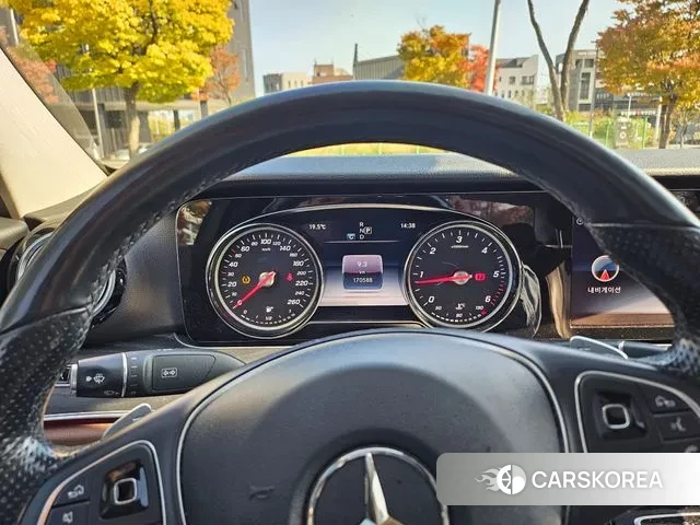 Mercedes-Benz E-Class W213 id 3313459 из Кореи 9