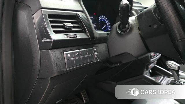 Ssangyong Rexton Sports id 3898670 из Кореи 9