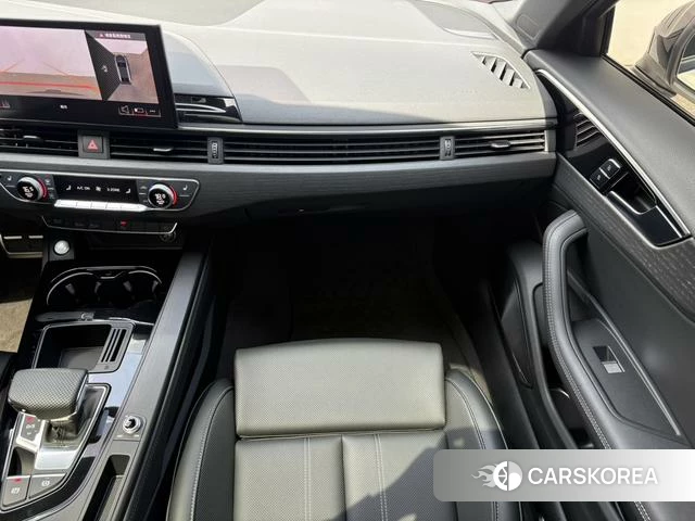 Audi A4L id 4261739 из Китая 9