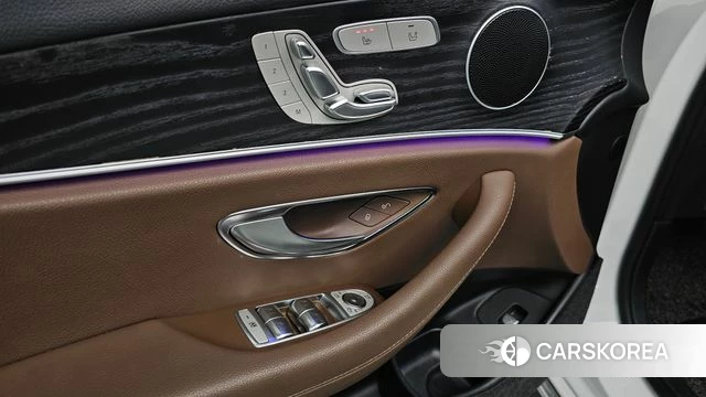 Mercedes-Benz E-Class W213 id 3867440 из Кореи 9