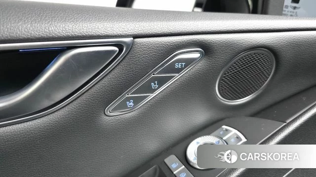 Genesis G80 (RG3) id 3859650 из Кореи 9