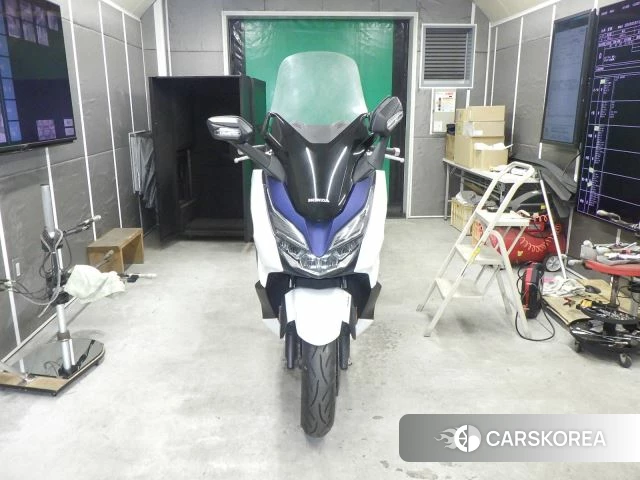 Honda FORZA id 4206095 из Японии 9