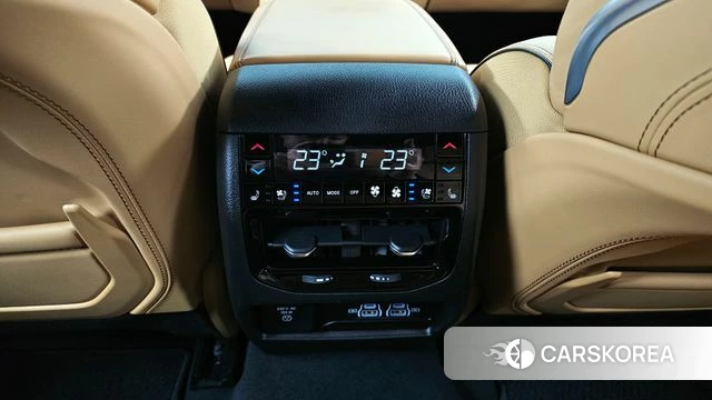 Jeep Grand Cherokee (WL) id 3902941 из Кореи 9