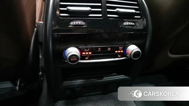 BMW 5 Series (G30) id 3943051 из Кореи 9