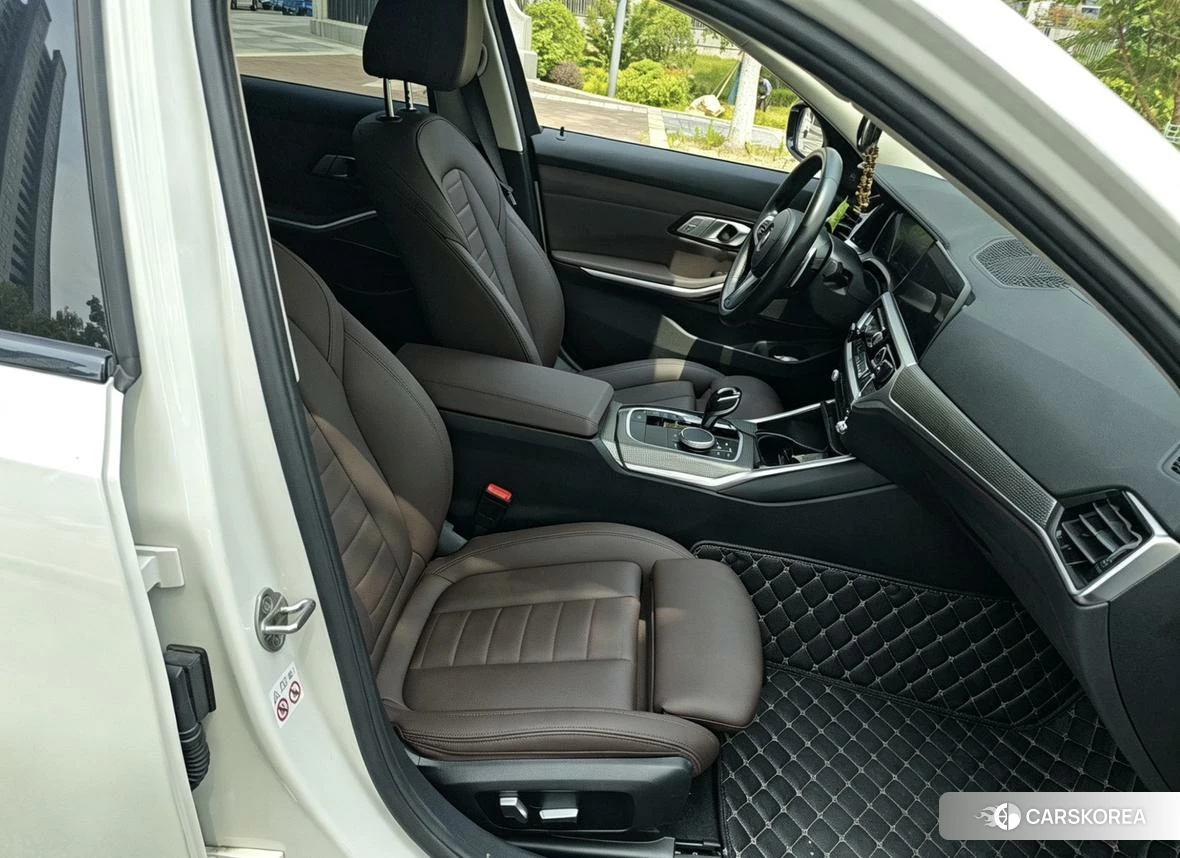 BMW 3 series id 4440729 из Китая 9