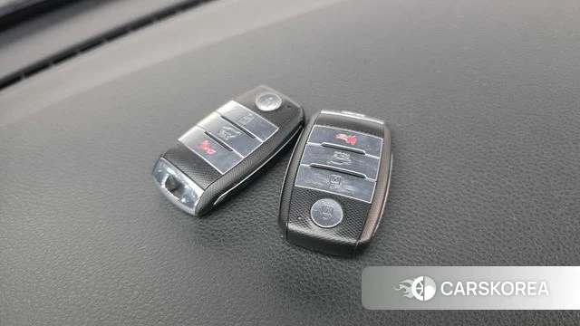 Kia Stonic id 4658236 из Кореи 9