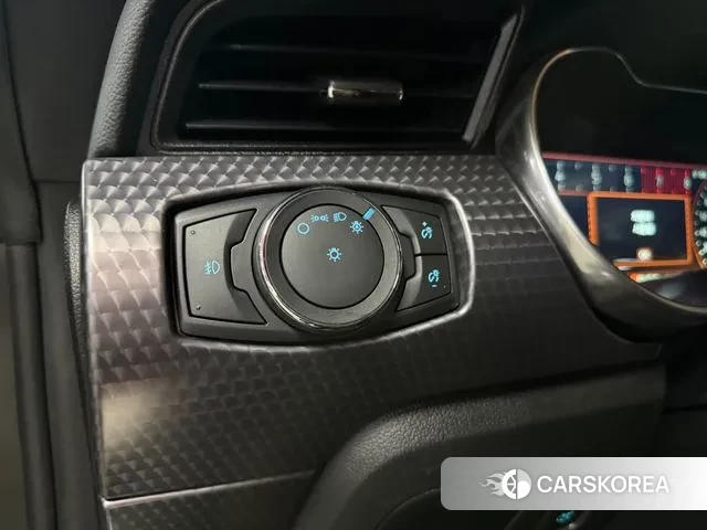 Ford Mustang id 3687119 из Кореи 9