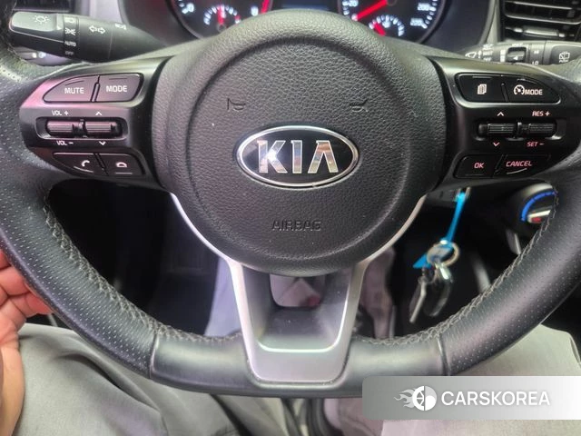 Kia Stonic id 4345313 из Кореи 9