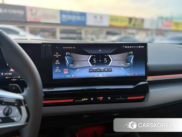 BMW 5 Series (G60) id 3063004 из Кореи 9