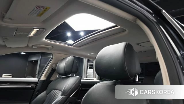 Genesis G90 id 3942796 из Кореи 9