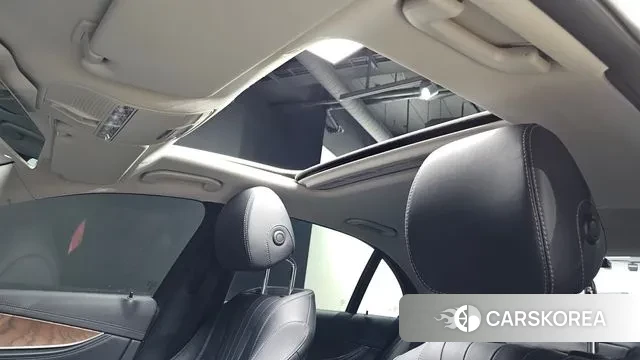 Mercedes-Benz E-Class W213 id 3112111 из Кореи 9