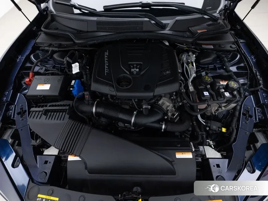 Maserati Ghibli id 2063299 из Кореи 9