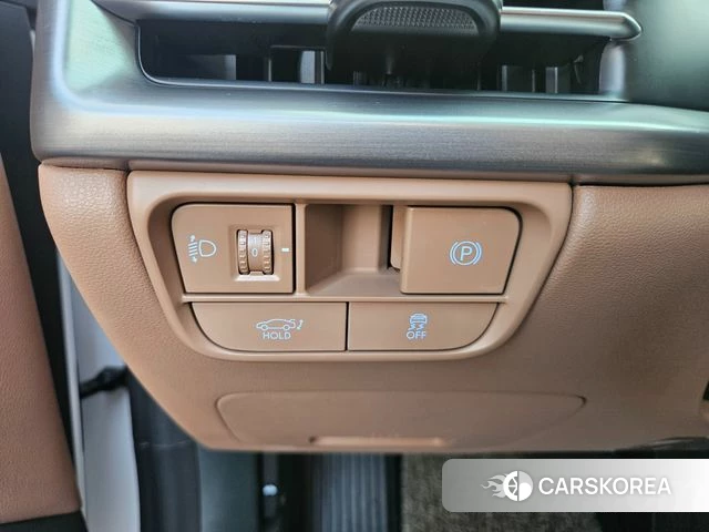 Hyundai Grandeur (GN7) id 3919692 из Кореи 9