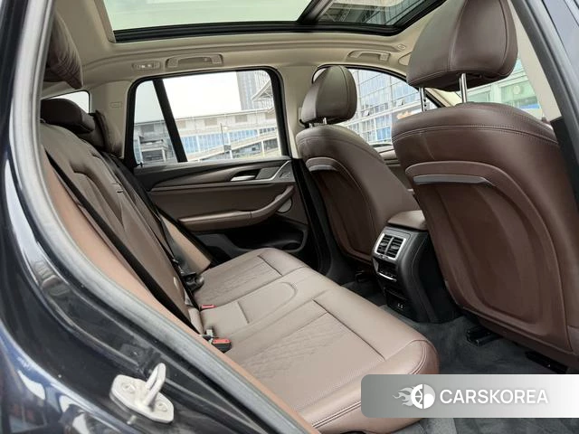 BMW X3 id 4275918 из Китая 9